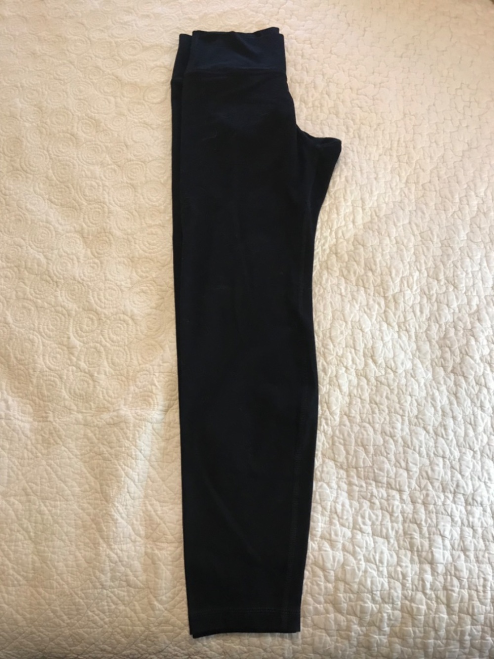 Old Navy Active go-dry capri-length black athletic leggings (L) - Picture 9 of 13